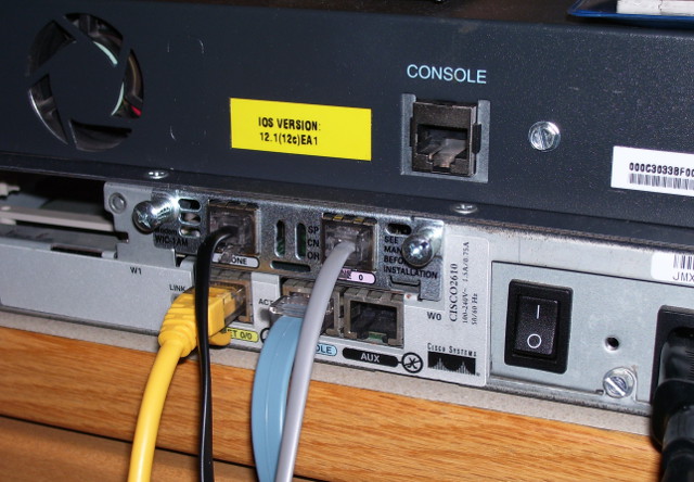 Cisco 2610 Router